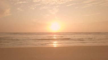 Plaj ve kum tepeleri Murtosa, Aveiro - Portekiz batımında hava görünümünü. Havadan görünümü.