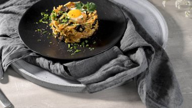 Tavuk sütyeni, geleneksel Portekiz yemeği..