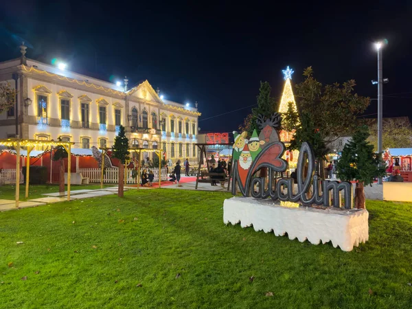 Estarreja Portugal 2023年12月10日 城市街道上的圣诞装饰 圣诞礼物市场 — 图库照片