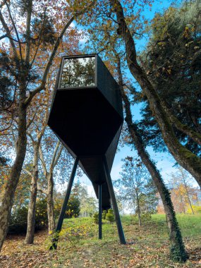 Bornes de Aguiar, Portugal - november 21 2023: Tree house on Parque Termal de Pedras Salgadas. clipart