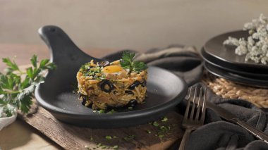 Tavuk sütyeni, geleneksel Portekiz yemeği..