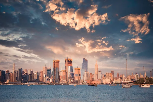 Nova Iorque Skyline Com Arranha Céus Nova Construção Rio Hudson — Fotografia de Stock