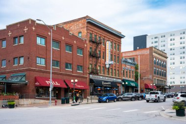 Lincoln, Nebraska - 20 Ağustos 2024: Lincoln Nebraska 'nın tarihi Haymarket bölgesinden sokak sahnesi 