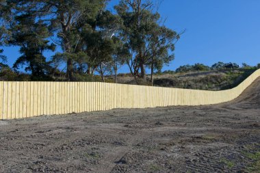 Yeni bir Avustralya banliyösündeki boş arazi yeni konut geliştirmeye hazır..