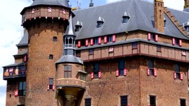 Hollanda, Utrecht 'teki De Haar Kalesi' nin yüksek kaliteli ve detaylı görüntüsü..