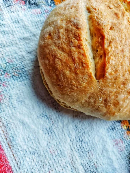 ev yapımı ekmek ve süt