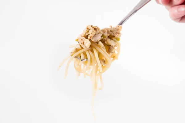 Spagetti Füstölt Makrélával Zöld Borsó Krém Mártással Fehér Alapon Egy — Stock Fotó