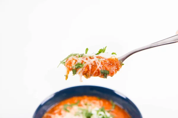 Soupe Tomate Italienne Servie Avec Crème Fromage Mozzarella Persil Frais — Photo