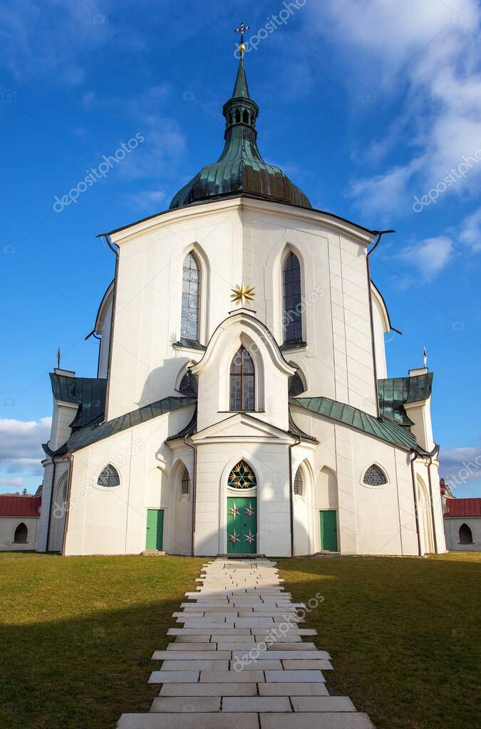 iglesia de peregrinación de San Juan de Nepomuk en zelena hora colina verde monumento unesco