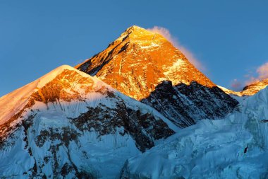 Mount Everest from Kala Patthar, evening colored view with small cloud on the top, Khumbu valley, Solukhumbu, Sagarmatha national park, Nepal Himalayas mountains