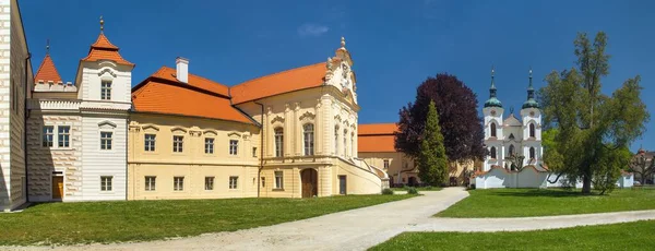 Zeliv Premonstratensiska Kloster Trckuv Hrad Kloster Och Kyrka Barock Arkitektur — Stockfoto