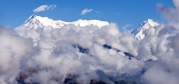 Mount Makalu Het Midden Van Wolken Nepal Himalaya Makalu Barun — Stockfoto