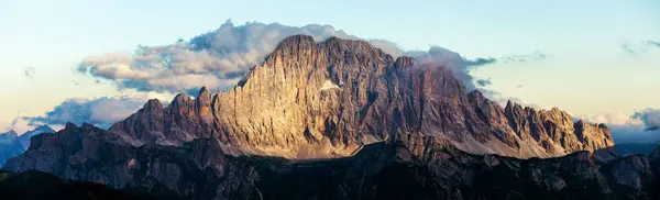 Góra Civetta Wieczorny Zachód Słońca Panoramiczny Widok Górę Civetta Tyrol Obrazy Stockowe bez tantiem