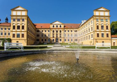 Jaromerice nad Rokytnou barok ve 18. yüzyıldan kalma Rönesans kalesi, Güney Moravya, Çek Cumhuriyeti, Orta Avrupa