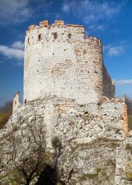 Devicky Kalesi kalıntıları, Pavlov tepeleri, Güney Moravya, Çek Cumhuriyeti