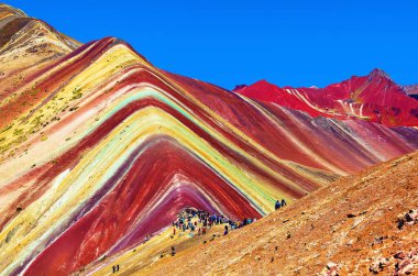 Gökkuşağı dağları veya Vinicunca Montana de Siete Colores, Peru 'daki Cuzco bölgesi, Peru And Dağları, panoramik dağ manzarası
