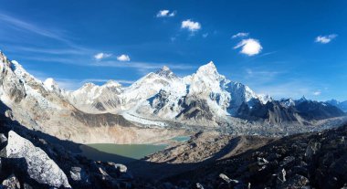 Panoramik dağ herhangi bir zamanda ve mt. Nuptse, Khumbu Vadisi ve buzul, Milli Parkı: Sagarmatha, Nepal Himalayalar dağlar