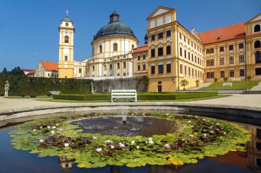Jaromerice nad Rokytnou, 18. yüzyıldan kalma barok ve rönesans şatosu, Güney Moravya, Çek Cumhuriyeti, Orta Avrupa 