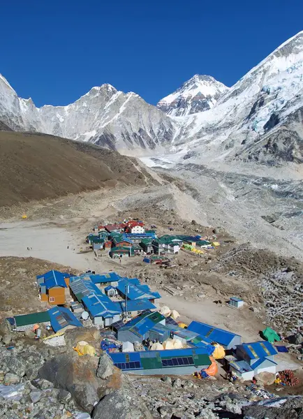 Gorak shep köyü, Everest Dağı 'na yakın bir köy ve Kala Patthar dağı, Khumbu vadisi, Solu khumbu, Nepal Himalayaları dağları.