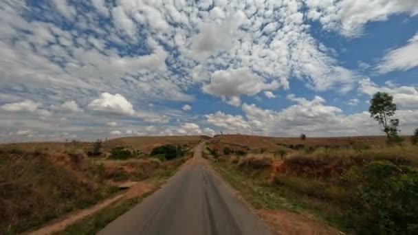 Car Drive Devastated Central Madagascar Poor Landscape Highland Deforested Countryside — Vídeo de stock