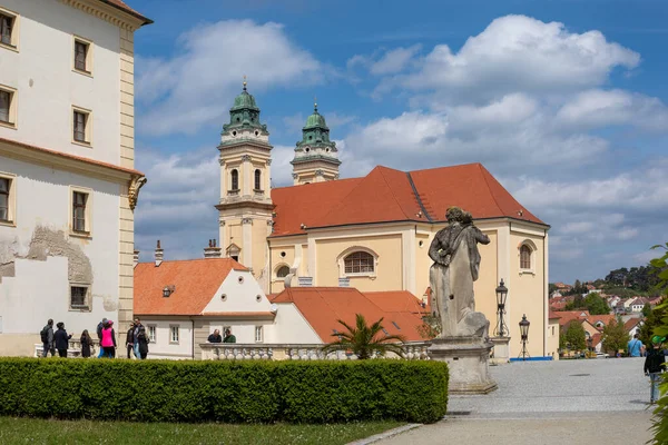 Értékelés Cseh Köztársaság 2023 Május Szűz Mária Mennybemenetele Barokk Templom — Stock Fotó
