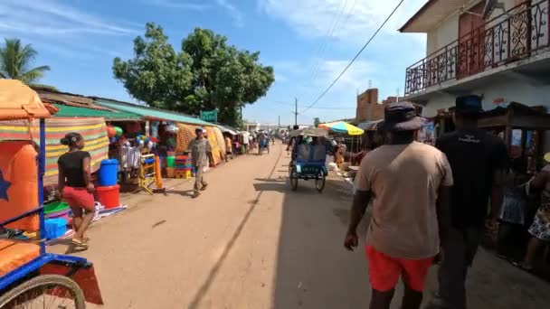 Miandrivazo Madagaskar Kasım 2022 Ana Caddede Sıradan Malagasy Halkının Günlük — Stok video