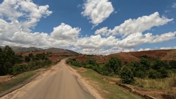 Auto Auto Deforestato Paesaggio Del Madagascar Centrale Altopiano Deforestato Campagna — Video Stock