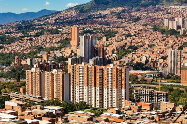 Şehir manzarasından Copacabana 'ya, Medellin' in banliyösüne. Antioquia, Kolombiya 'da bir şehirdir. Kolombiya