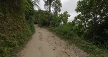 Ciudad Perdida medeniyetinin gizli antik kalıntılarına zorlu bir yolculuk. Santa Marta, Sierra Nevada Dağları, Kolombiya Vahşi Doğası.