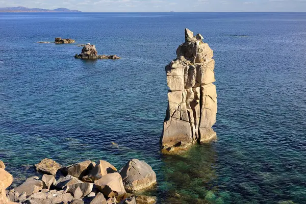 Felsen Der Colonne Carloforte Auf Der Insel San Pietro Bei Stockfoto