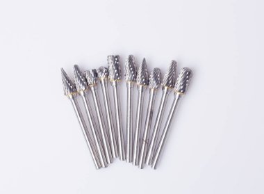 Küçük araçlar için hassas değirmen kesicisi ayarlandı