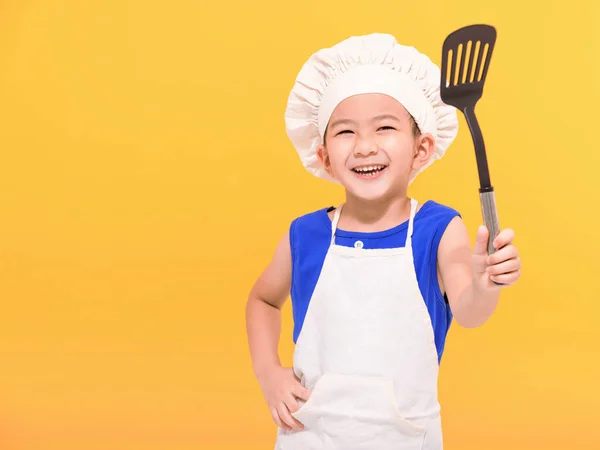 Happy Kleine Jongen Chef Kok Uniform Gele Achtergrond — Stockfoto
