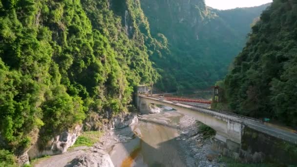 Aerial View Ning Bridge Taroko National Park Taiwan — Stockvideo