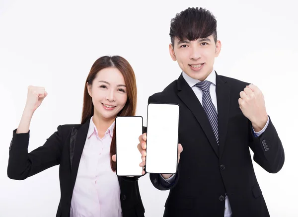Biznes Mężczyzna Kobieta Pokazuje Smartfon Białym Ekranem — Zdjęcie stockowe