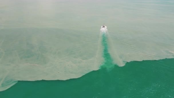 Widok Lotu Ptaka Brudną Plamę Olejową Zanieczyszczenie Morza — Wideo stockowe