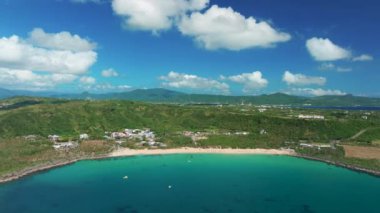 Kenting Ulusal Parkı, Tayvan 'daki Baisha plajının havadan görüntüsü.