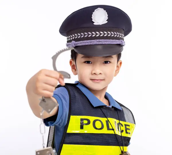 Gyermek Öltözött Mint Egy Rendőr Áll Mutatja Bilincs — Stock Fotó