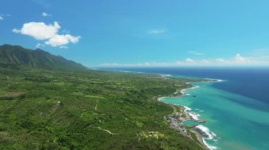 Taitung, Tayvan 'daki güzel kıyı şeridinin hava manzarası..