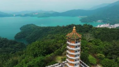 Nantou 'daki Pa Cien Pagoda, Tayvan Pacien pagoda, Güneş Ay Gölü, Nantou, Tayvan