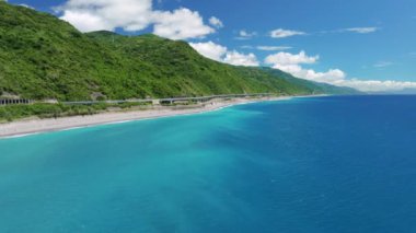 Taitung, Tayvan 'daki güzel kıyı şeridinin hava manzarası..