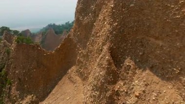Miaoli Sanyi Huoyanshan Doğa Rezervi, Tayvan çevresindeki güzel manzaranın havadan görüntüsü.