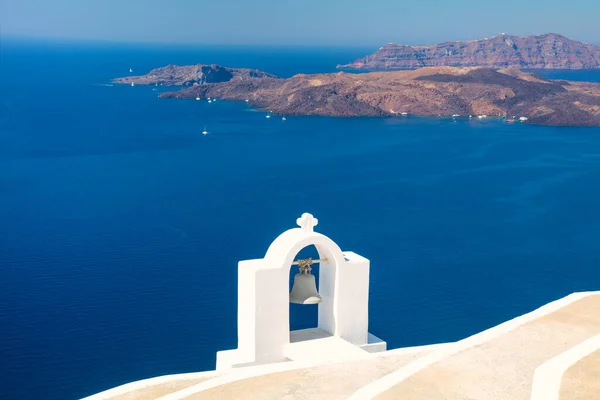 Santorini Grécia Composição Com Arquitetura Branca Tradicional Sino Fundo Mar — Fotografia de Stock