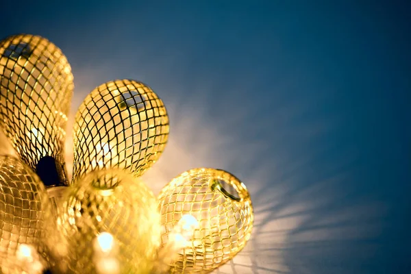 Decorazioni Luminose Natalizie Sfondo Luci Ghirlanda Illuminate Creano Umore Festivo — Foto Stock