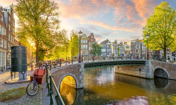 Soul Amsterdam Early Morning Amsterdam Ancient Houses Bridges Traditional Bicycles — Stock Photo, Image