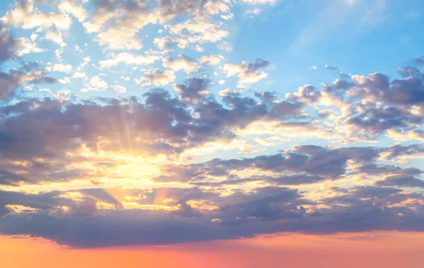 Αληθινά Απαλά Χρώματα Πανοραμική Ανατολή Sundown Sanset Sky Πολύχρωμα Σύννεφα Royalty Free Εικόνες Αρχείου