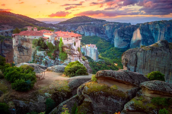 Ιερά Μετέωρα Ελλάδα Μοναστήρια Μετεώρων Πανοραμική Θέα Της Ιεράς Μονής — Φωτογραφία Αρχείου