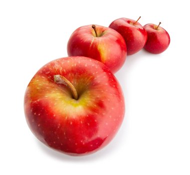 Kırmızı elma yolu beyaz üzerinde izole