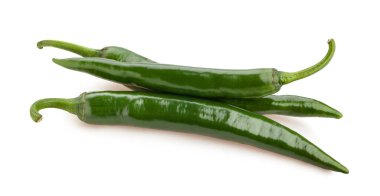 Kırmızı biber yolu beyaza izole edilmiş.