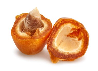 Dilimlenmiş meyve yolu beyaz üzerinde izole