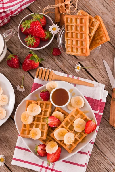Waffles Strawberries Bananas Honey — Stock Photo, Image